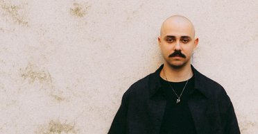 Рэпер OTOY заявил, что готов сбрить усы, если ему заплатят