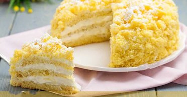 Итальянский мартовский десерт: рецепт торта "Мимоза"