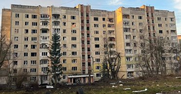 ВС РФ нанесли удар по Львову: пострадали школы и жилые дома, есть жертвы (фото, видео)