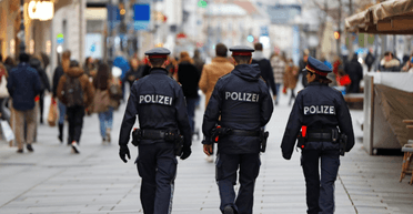 Раскрыта российская кампания по дезинформации Украины: спецслужбы Австрии задержали виновных