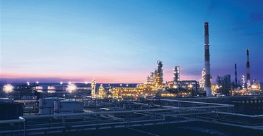 Попадание украинского дрона привело к полной остановке Куйбышевского НПЗ в РФ, — Reuters