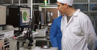 Главный поставщик Минобороны РФ: что важного выпускает завод, атакованный дроном в Брянске