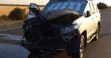 "Зазнав прямого влучання": дрон атакував автомобіль головного рабина Херсона (відео)