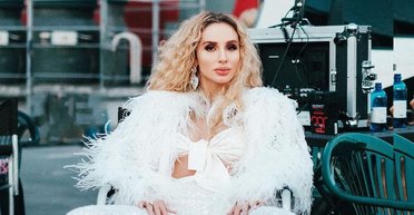 "Ми зобов'язані вчити наших дітей": Світлана Лобода зізналася, що навчає дочок української мови