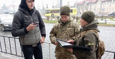 В ТЦК розповіли, чи існують плани по мобілізації та премії за призов чоловіків