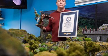 Самая долгая игра в мире вошла в Книгу рекордов Гиннесса: партия длится 43 года (фото)