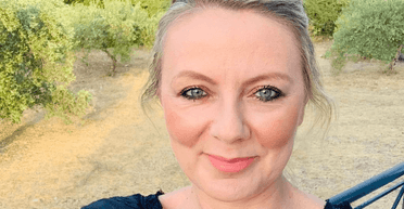 Нічого не розуміла: жінка пережила екстрену операцію під час відпустки (фото)