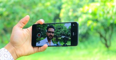 Смартфон Android со 100 МП фронтальной камерой: раскрыта модель, которая превзойдет iPhone 17