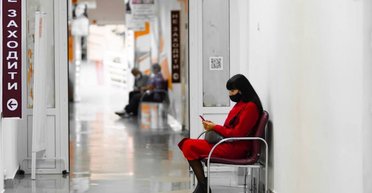 Covid-19 повертається: в Івано-Франківську повідомили про відновлення маскового режиму