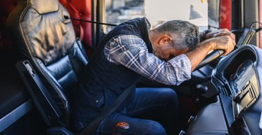 Ни мандаринок из Испании, ни сыра из Франции: Украина на грани транспортного кризиса