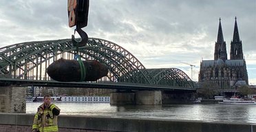 Крупнейшая эвакуация с 1945 года: в Кельне нашли три огромные американские авиабомбы