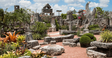 "Знав секрети пірамід": будівельник розкрив таємниці створення загадкового "Коралового замку"