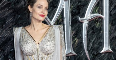 Від "Лари Крофт" до "Марії": топ 7 фільмів з Анджеліною Джолі (відео)