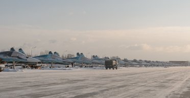 Ночная атака БПЛА: дроны пытались атаковали военный аэродром РФ, — СМИ (видео)