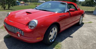 Современное ретро: обнаружен редкий 22-летний кабриолет Ford без пробега (фото)