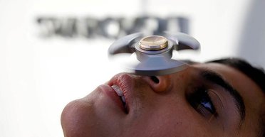 Спиннеры и тюльпаны. Почему биткоины пользуются большой информационной популярностью