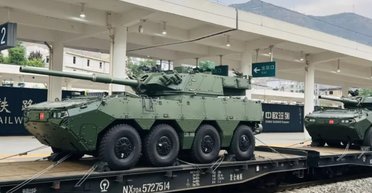 Китай поставив на озброєння новітні колісні танки ZTL-19: що відомо про техніку