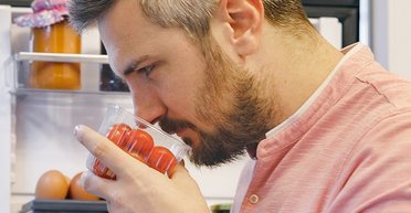 "Бабусин" запах зникне назавжди: прості та дієві методи, як позбутися затхлого запаху в квартирі