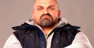 Вірастюк показав однорічного сина від молодшої на 11 років коханої (фото)