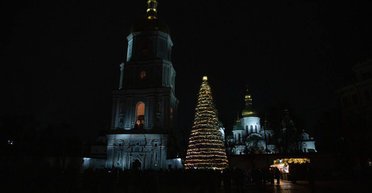 Графіки відключень на 1 січня: у кого не буде світла 11 годин у перший день року