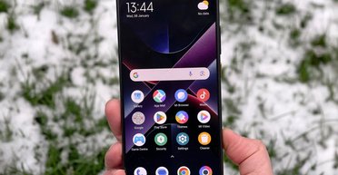 "Народний" хіт Xiaomi з ємним акумулятором на підході: що відомо про Poco X8 Pro