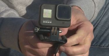 Чоловік знайшов на дні океану камеру з карткою пам'яті: на запис потрапило дещо незвичне