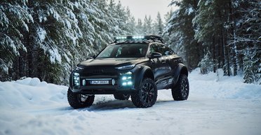 Экстремальный электрический внедорожник Audi на базе Porsche показали до премьеры (фото)