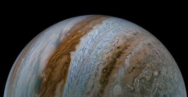 Найбільша планета Сонячної системи дивним чином змінює свій хімічний склад (фото)