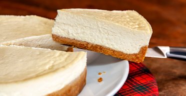 Нежный сливочный вкус: рецепт вкусного сырника с орехами