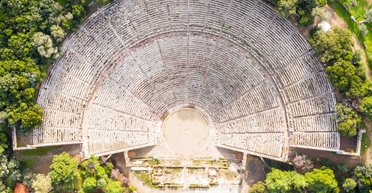 Звуковое чудо древних греков: ученые раскрыли секрет акустики театра в Эпидавре в Греции