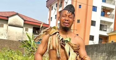 Майже осліп: чоловік намагався плакати цілий тиждень, щоб побити світовий рекорд (відео)