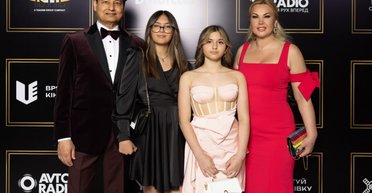 Камалія і Мохаммад Захур разом з'явилися на премії YUNA 2025 (фоторепортаж)