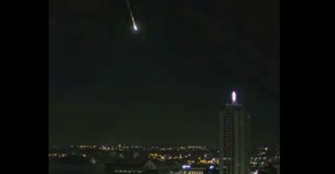 Вогняна куля: у небі над Німеччиною вибухнув астероїд, який увійшов в атмосферу Землі (відео)