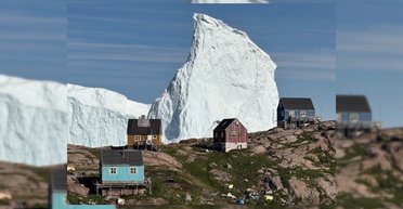 Жители Гренландии проснулись и увидели гигантский айсберг в опасной близости от своих домов