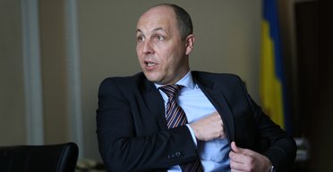 Можно легко собрать пятьдесят человек, которые подожгут шины в любой точке Украины, – Андрей Парубий