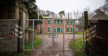 Деревня остается заброшенной уже 82 года: зачем ее открывают всего на 12 дней в году