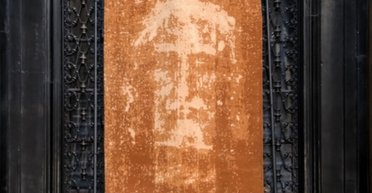 Туринську плащаницю перевірили знову: вчені зробили відкриття, яке змінює все