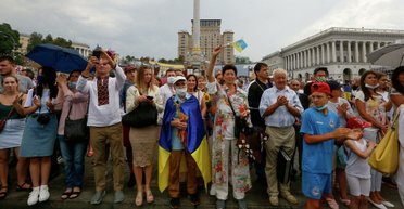 Знайти своїх 2024-го: як війна розділила українців на групи з різними цінностями