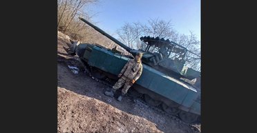 В Україні вперше з'явився комплекс захисту "Арена-М" на російських танках Т-72Б3М