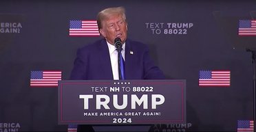 Украли и сами построили: Трамп обвинил РФ в краже "супер-пупер" ракеты США (видео)