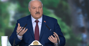 "Чтобы спецслужбы не управляли": Лукашенко пригрозил полностью отключить интернет в Беларуси