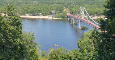 У Києві загинув хлопець через обрив троса над Дніпром: у поліції розкрили причину трагедії