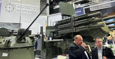 "Нетактовні та зухвалі": виробник дронів розкрив, як росіяни хвалилися зброєю на IDEX 2025