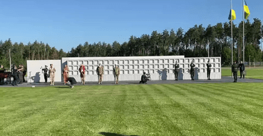 На Київщині відкрили меморіальне військове кладовище: місцеві жителі вийшли на протести (відео)