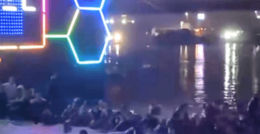 "В воде сотни людей": ночной клуб в Белграде затонул во время концерта рэпера (фото, видео)