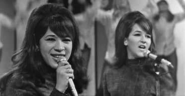 Голос, ставший легендой: умерла последняя из живых участниц культовой группы The Ronettes