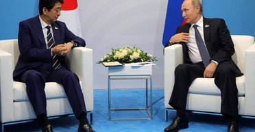 Сидели и Курилы. Когда закончится война между Россией и Японией