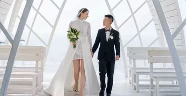 Китаєць після років "сліпих" побачень побрався з білорускою: вона на голову вища (фото)