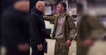 Хотели стрелять из автомата по коленям: в кафе Николаева произошел конфликт с морпехами (видео)