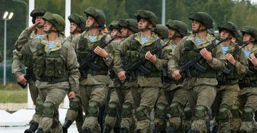 Білорусь і РФ не мають боєздатних військ для вторгнення на північ України, — розвідка Британії (фото)